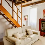 Cozy Castello Apartmán *