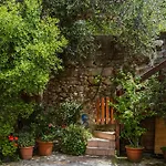 Cozy Castello Manerba del Garda