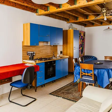 Cozy Castello Apartment *