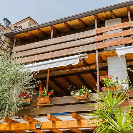 Cozy Castello Apartment *